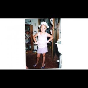 Meet your Posher, Holly